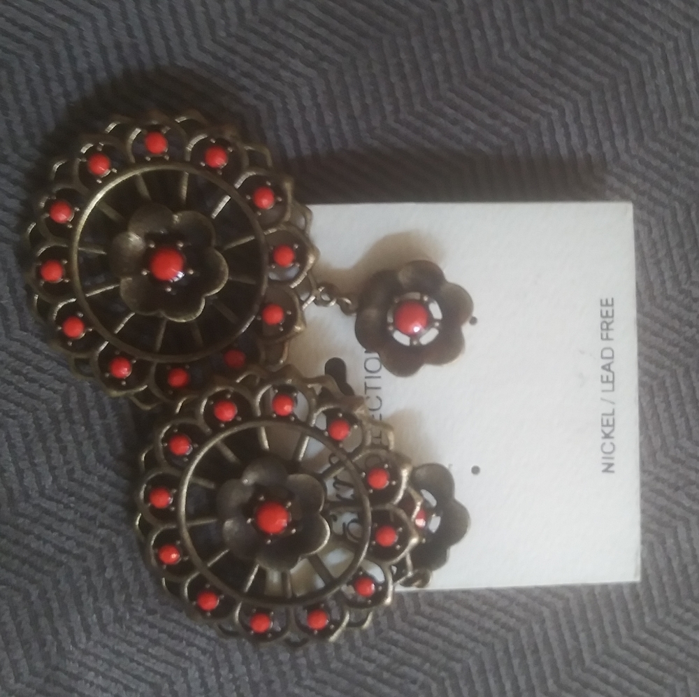 Euro collection earring